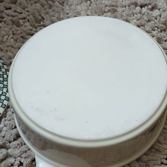 Vintage Stoneware Apple and Green Checked Covered Casserole Baking Dish‎ - Picture 7 of 10